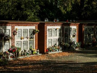 Concession funéraire : caveau, durée et achat au cimetière
